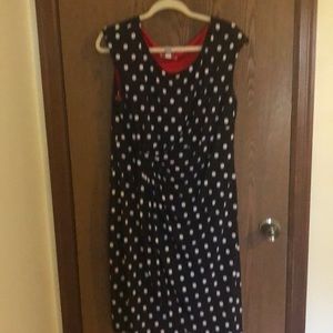 Women’s dress size 14